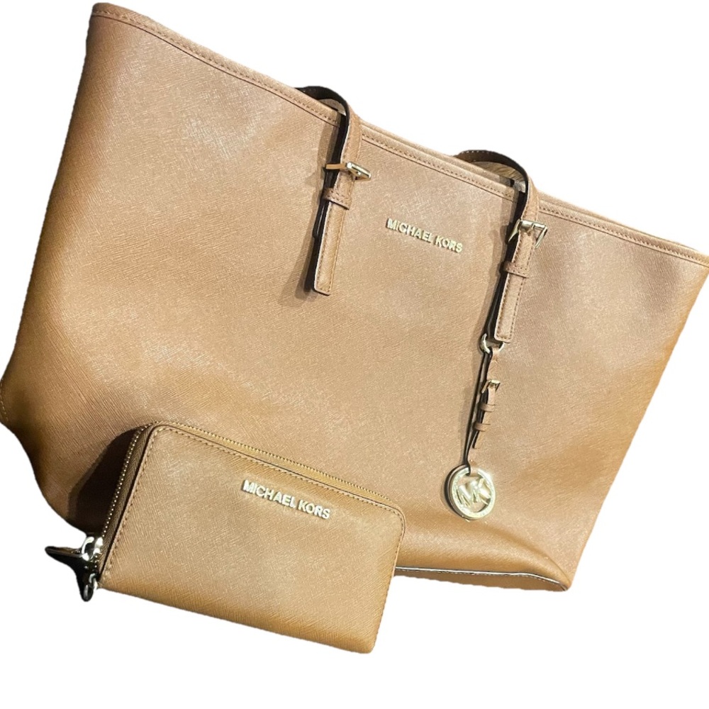Michael Kors Jet Set Travel Tote with Wallet (Brown/Luggage)